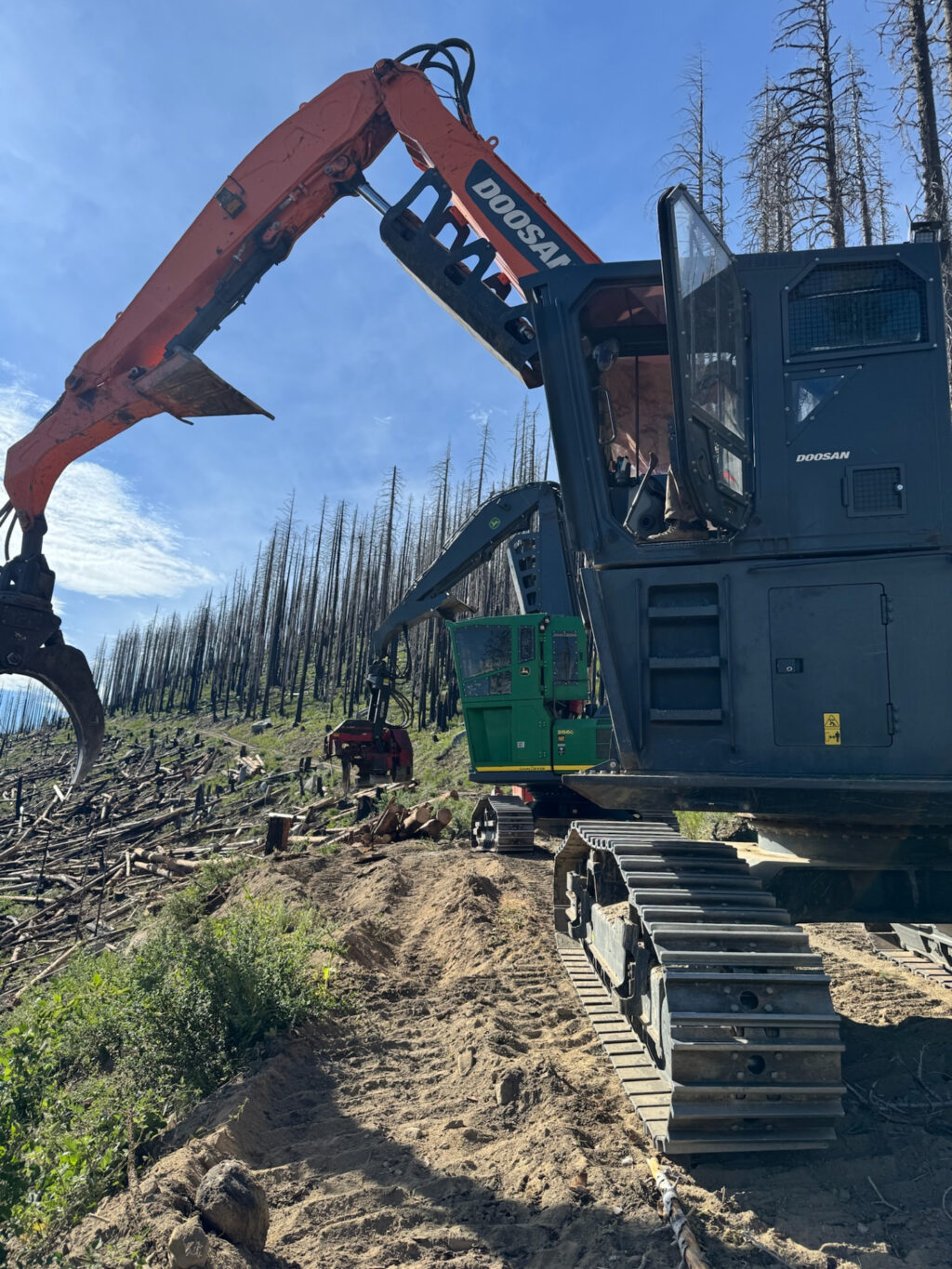 Instagram post from caldeerassoc. This post is in position 2.
