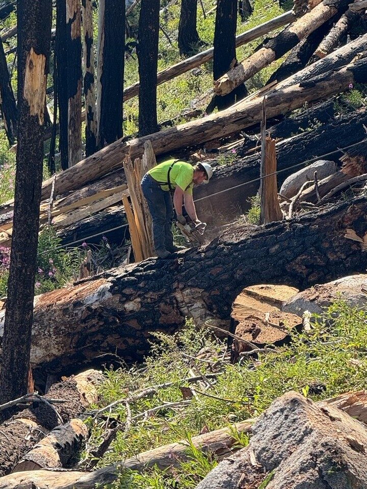 Instagram post from caldeerassoc. This post is in position 1.